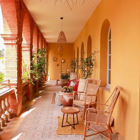 Maison Arcades 3 ベッド・アンド・ブレックファスト 3*